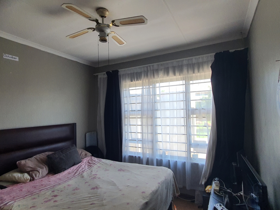 5 Bedroom Property for Sale in Silverton Gauteng