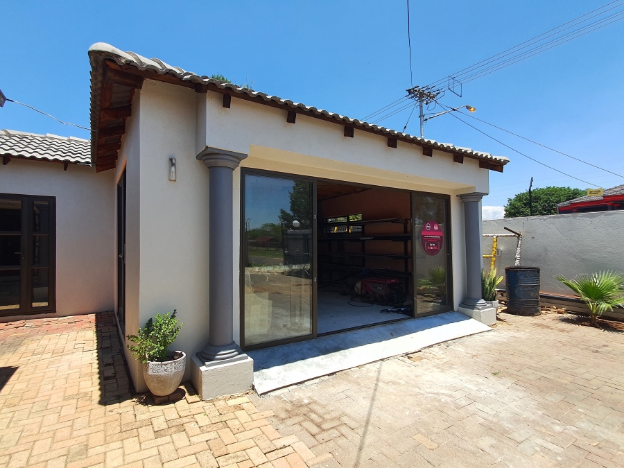 5 Bedroom Property for Sale in Silverton Gauteng