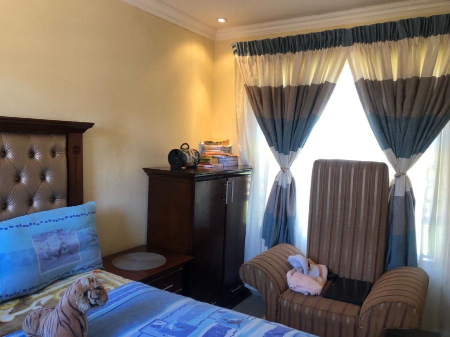 3 Bedroom Property for Sale in Protea Glen Gauteng