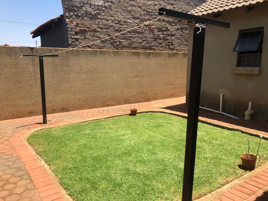 3 Bedroom Property for Sale in Protea Glen Gauteng