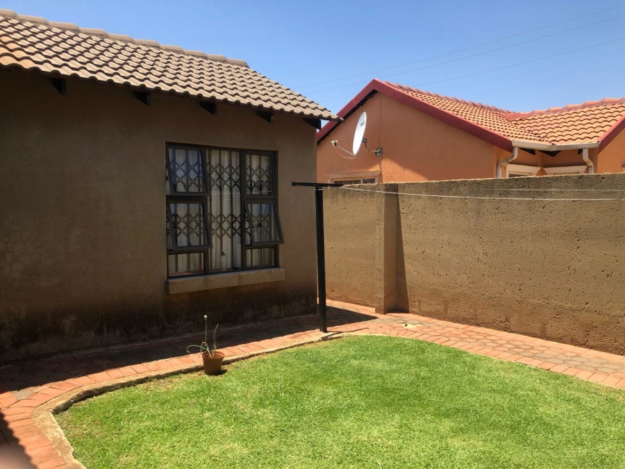 3 Bedroom Property for Sale in Protea Glen Gauteng