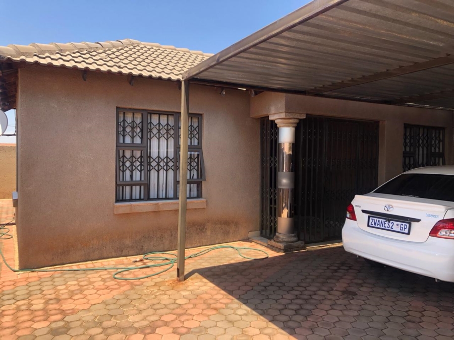 3 Bedroom Property for Sale in Protea Glen Gauteng