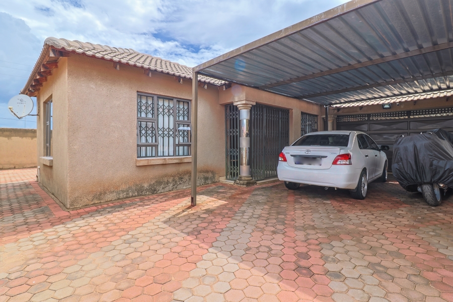 3 Bedroom Property for Sale in Protea Glen Gauteng