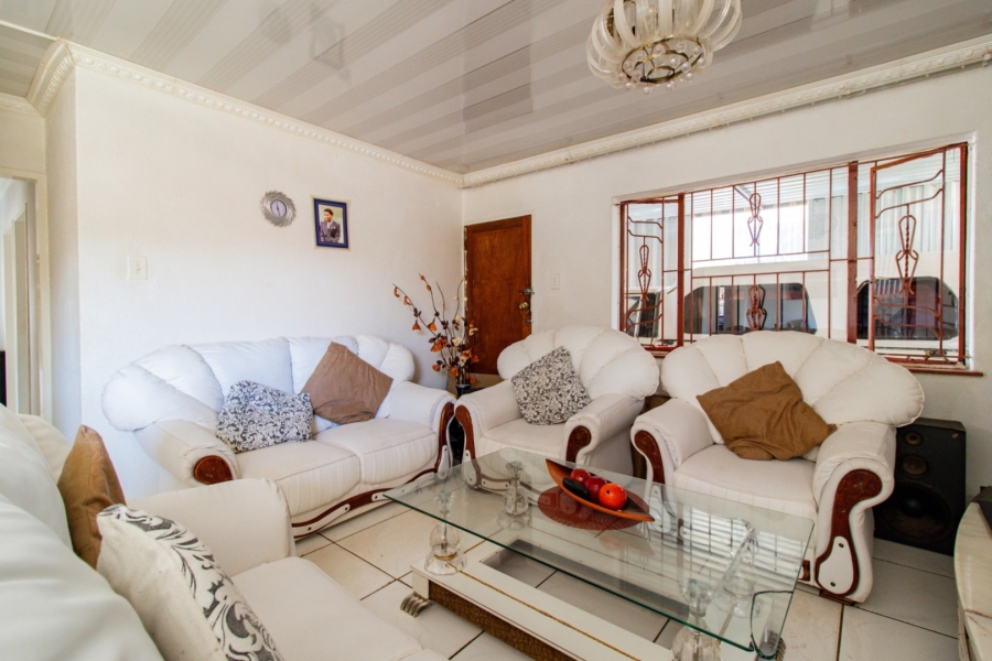 3 Bedroom Property for Sale in Protea North Gauteng