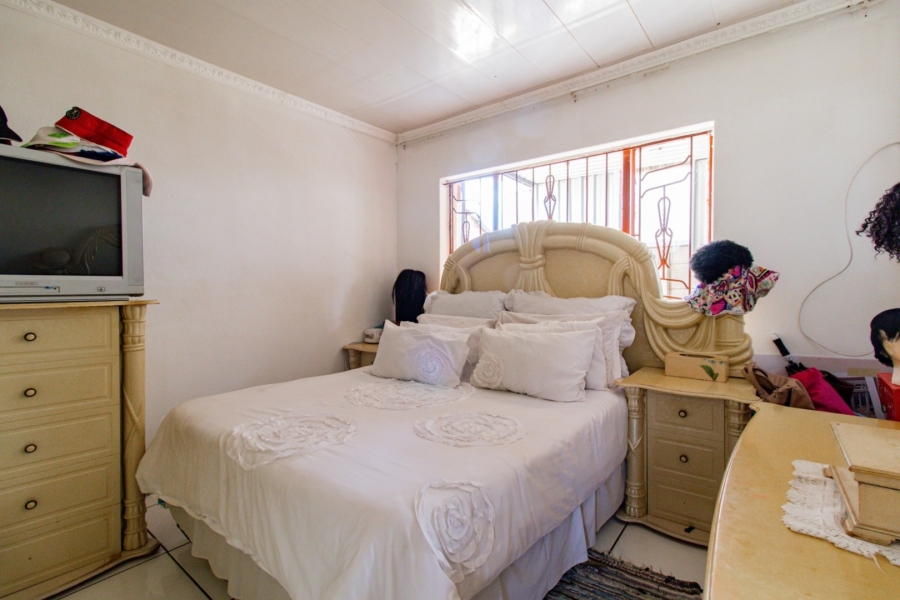 3 Bedroom Property for Sale in Protea North Gauteng