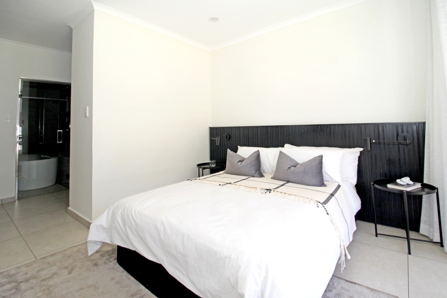 1 Bedroom Property for Sale in Greenstone Hill Gauteng