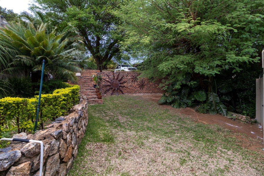 6 Bedroom Property for Sale in Monument Park Gauteng