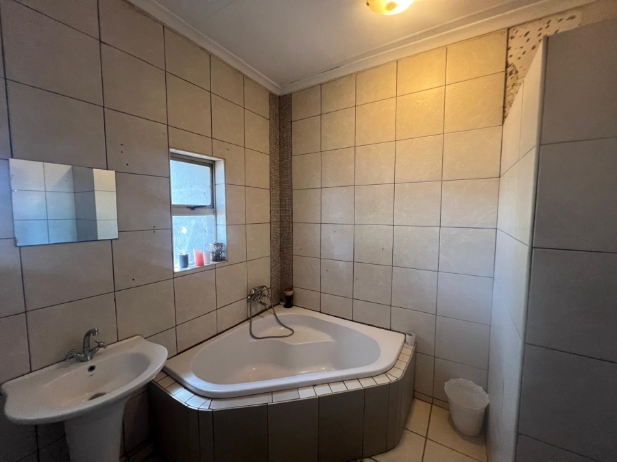 3 Bedroom Property for Sale in Rothdene Gauteng