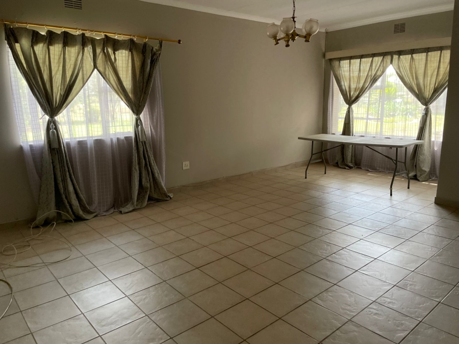 To Let 1 Bedroom Property for Rent in Houtkop A H Gauteng