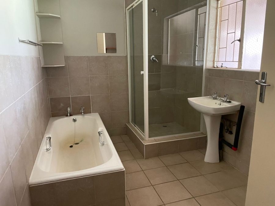 To Let 1 Bedroom Property for Rent in Houtkop A H Gauteng