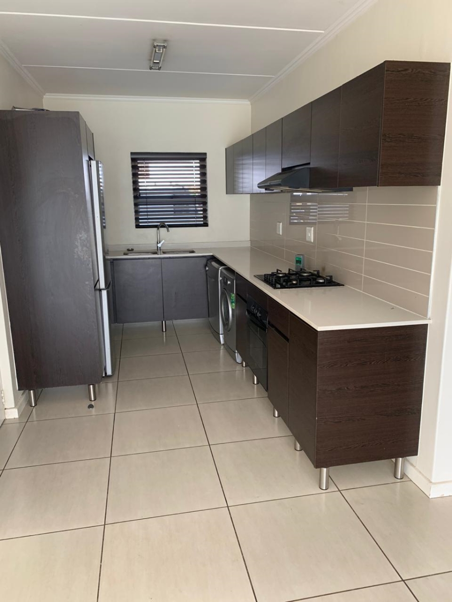 To Let 3 Bedroom Property for Rent in Greenstone Ridge Gauteng