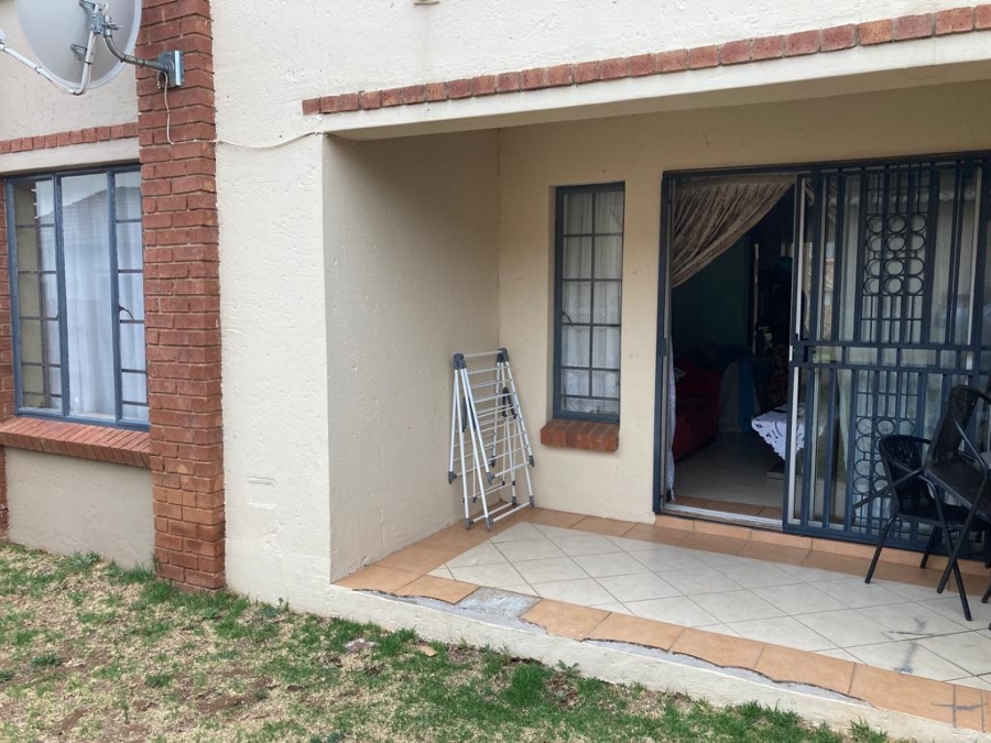 To Let 2 Bedroom Property for Rent in Mooikloof Ridge Gauteng