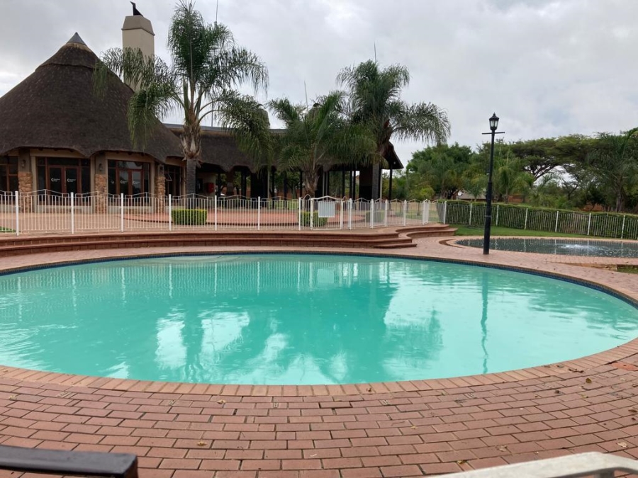 To Let 2 Bedroom Property for Rent in Mooikloof Ridge Gauteng