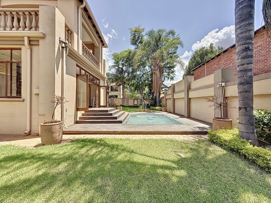 5 Bedroom Property for Sale in Mooikloof Gardens Gauteng