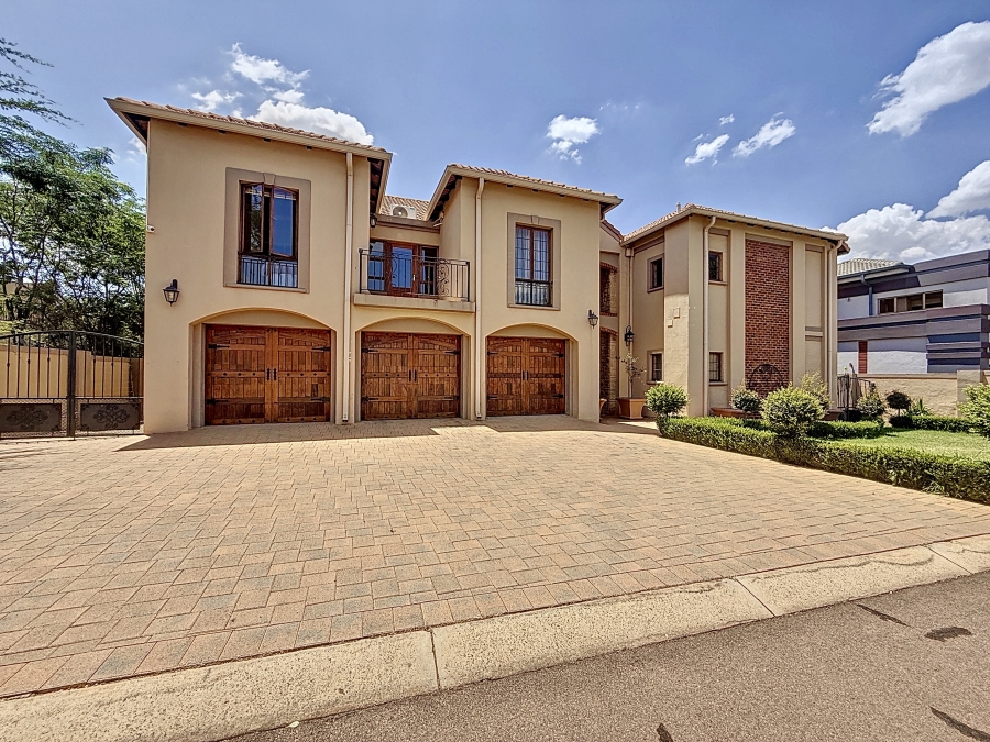 5 Bedroom Property for Sale in Mooikloof Gardens Gauteng