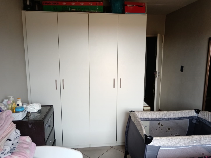 2 Bedroom Property for Sale in Albertsdal Gauteng