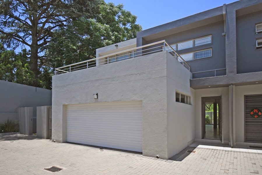 3 Bedroom Property for Sale in Hurlingham Gauteng