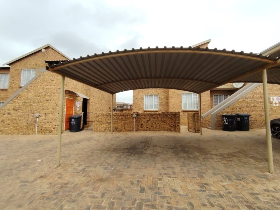 3 Bedroom Property for Sale in Erand Gardens Gauteng