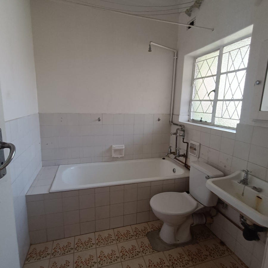 To Let 1 Bedroom Property for Rent in Emmarentia Gauteng