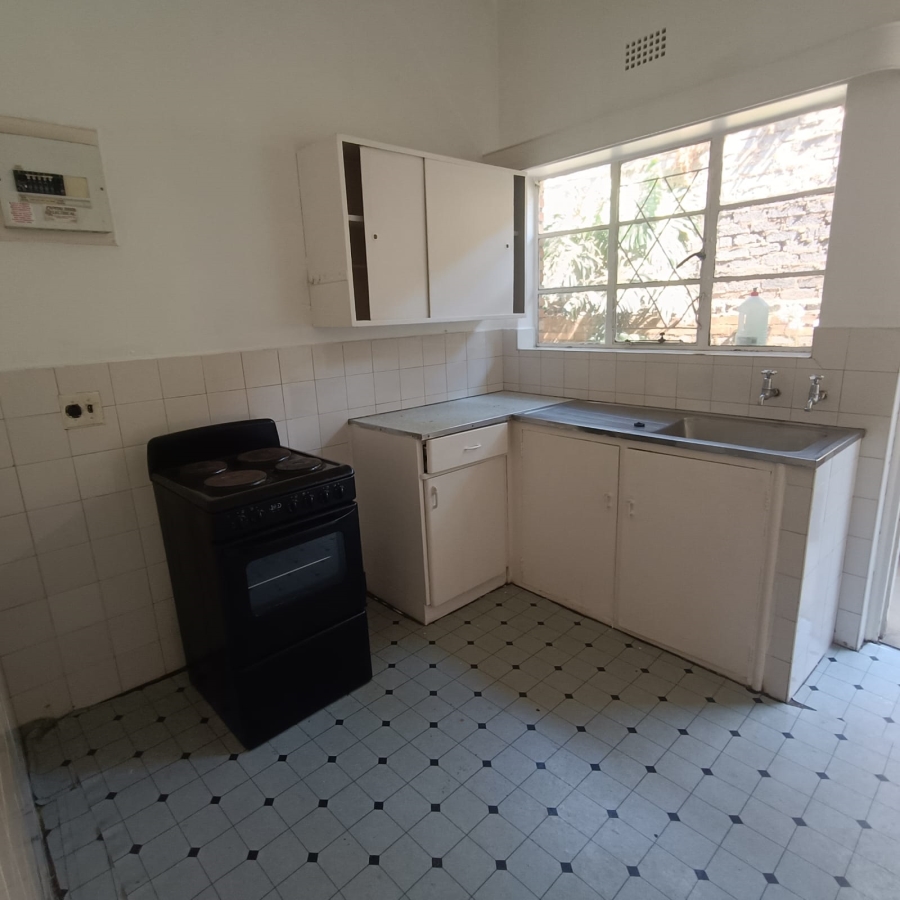 To Let 1 Bedroom Property for Rent in Emmarentia Gauteng