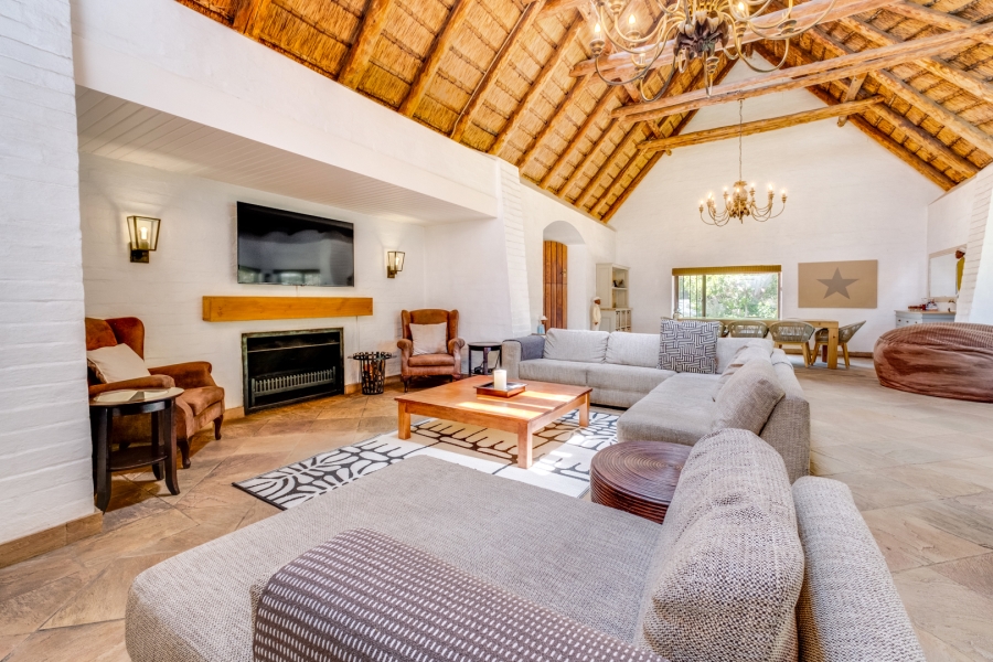 7 Bedroom Property for Sale in Douglasdale Gauteng