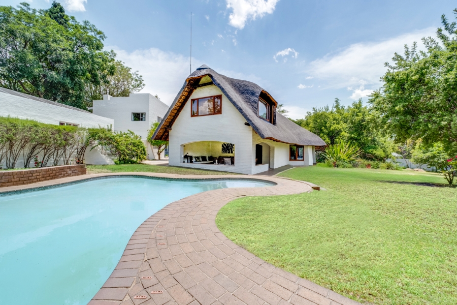 7 Bedroom Property for Sale in Douglasdale Gauteng