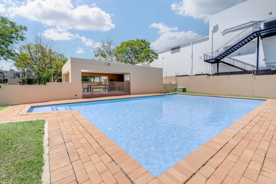 To Let 2 Bedroom Property for Rent in Morningside Gauteng