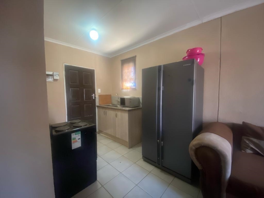 To Let 2 Bedroom Property for Rent in Savanna City Gauteng