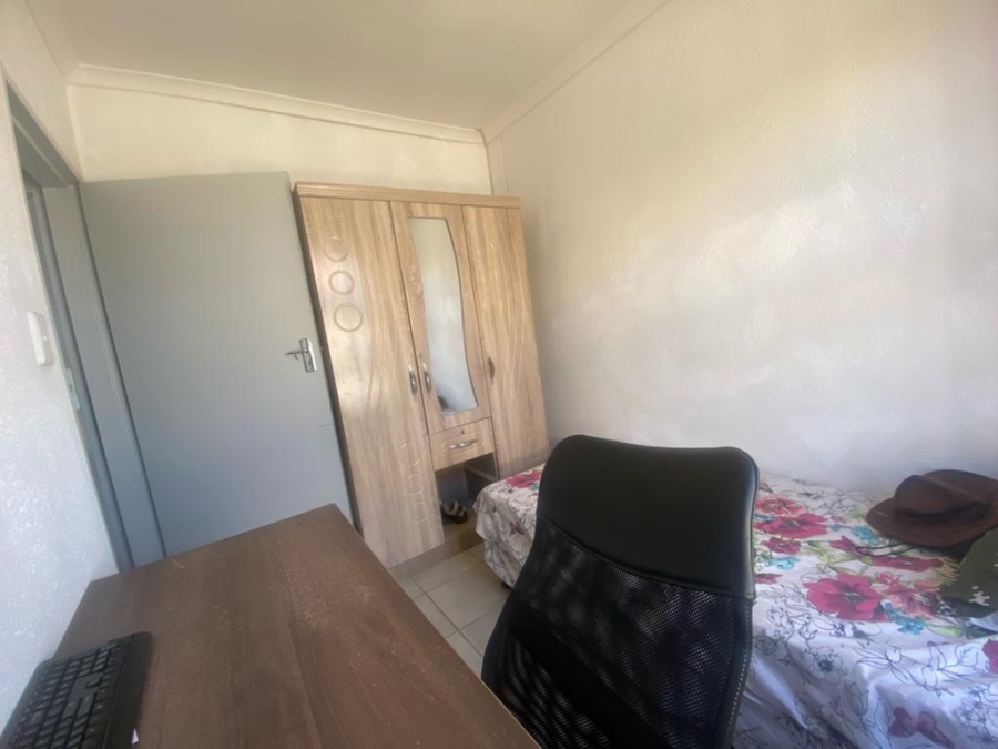 To Let 2 Bedroom Property for Rent in Savanna City Gauteng