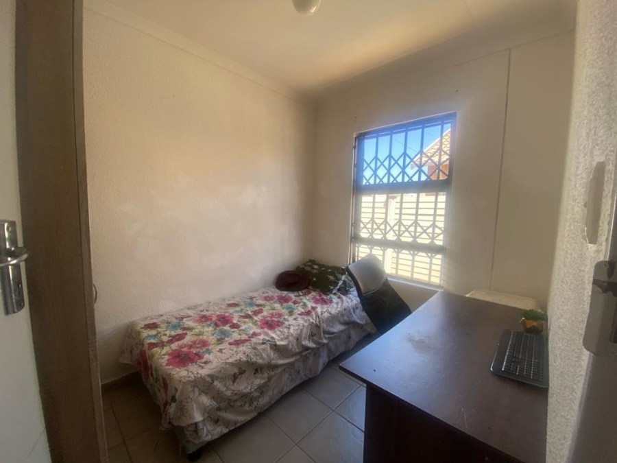 To Let 2 Bedroom Property for Rent in Savanna City Gauteng