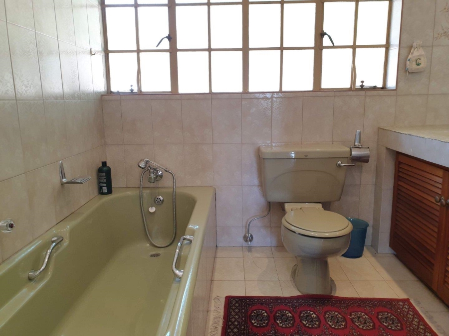 5 Bedroom Property for Sale in Chartwell Gauteng