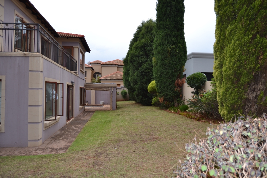 3 Bedroom Property for Sale in Ruimsig Gauteng