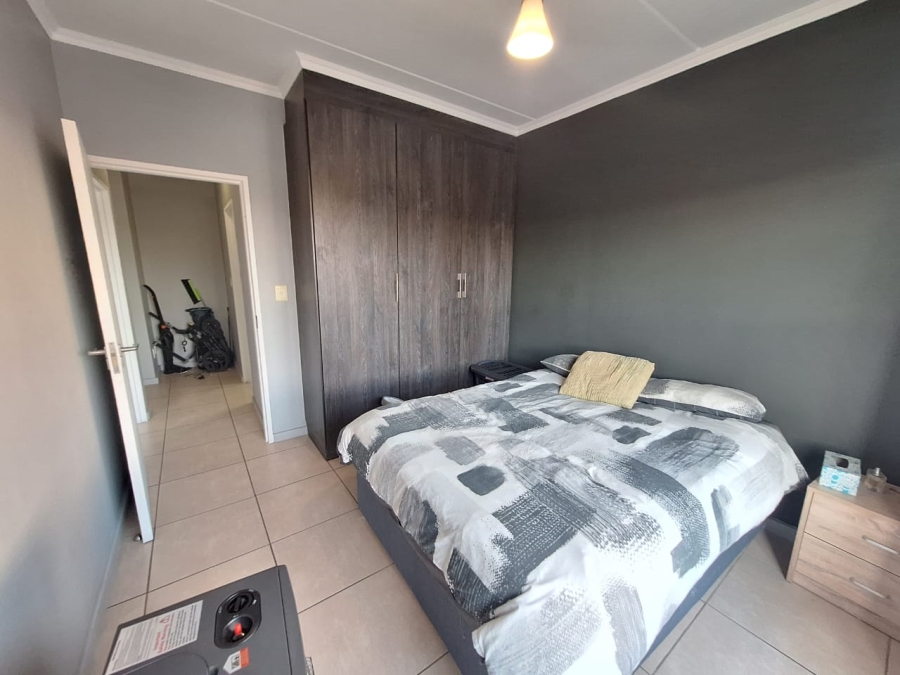 To Let 3 Bedroom Property for Rent in Greenstone Crest Gauteng