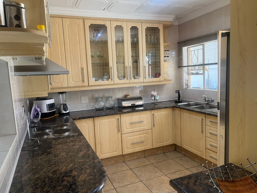 3 Bedroom Property for Sale in Rabie Ridge Gauteng