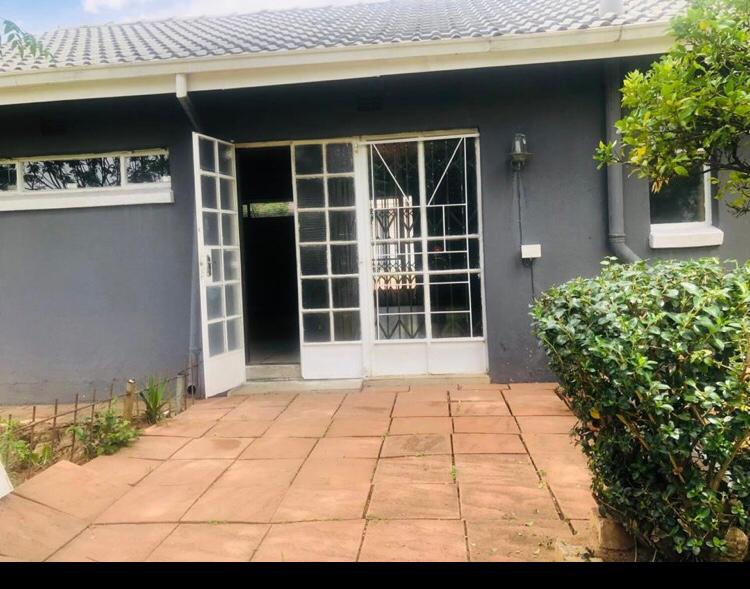 To Let 1 Bedroom Property for Rent in Glen Austin Gauteng