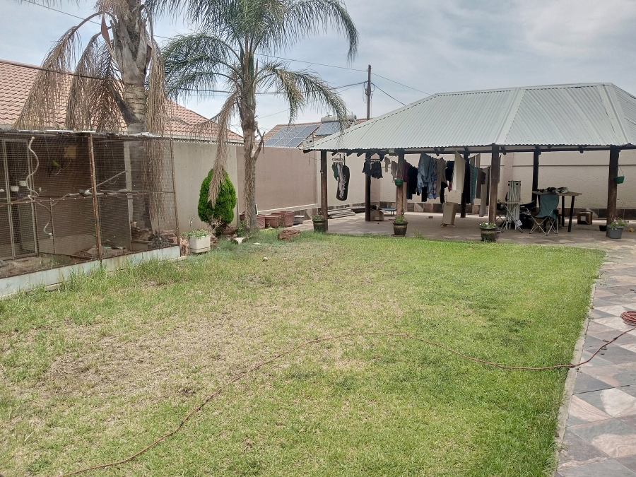 4 Bedroom Property for Sale in Rynsoord Gauteng