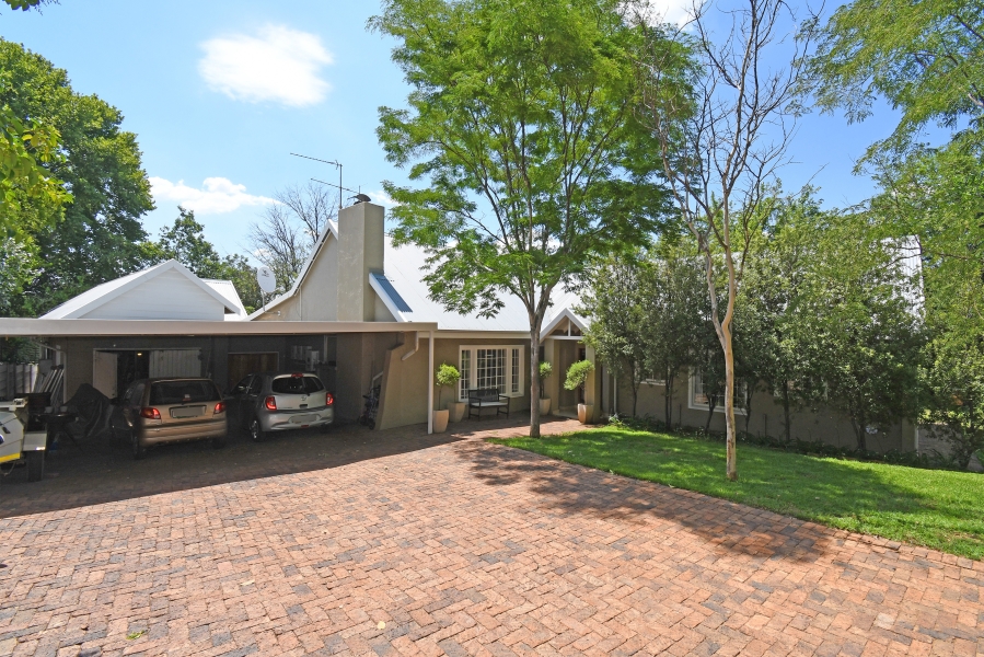 5 Bedroom Property for Sale in Craighall Park Gauteng