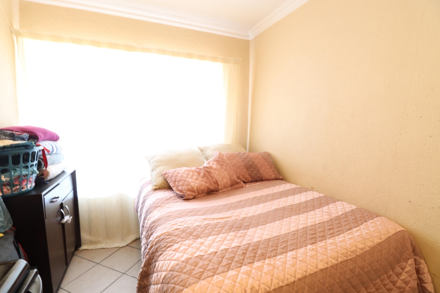 To Let 2 Bedroom Property for Rent in Allen Grove Gauteng