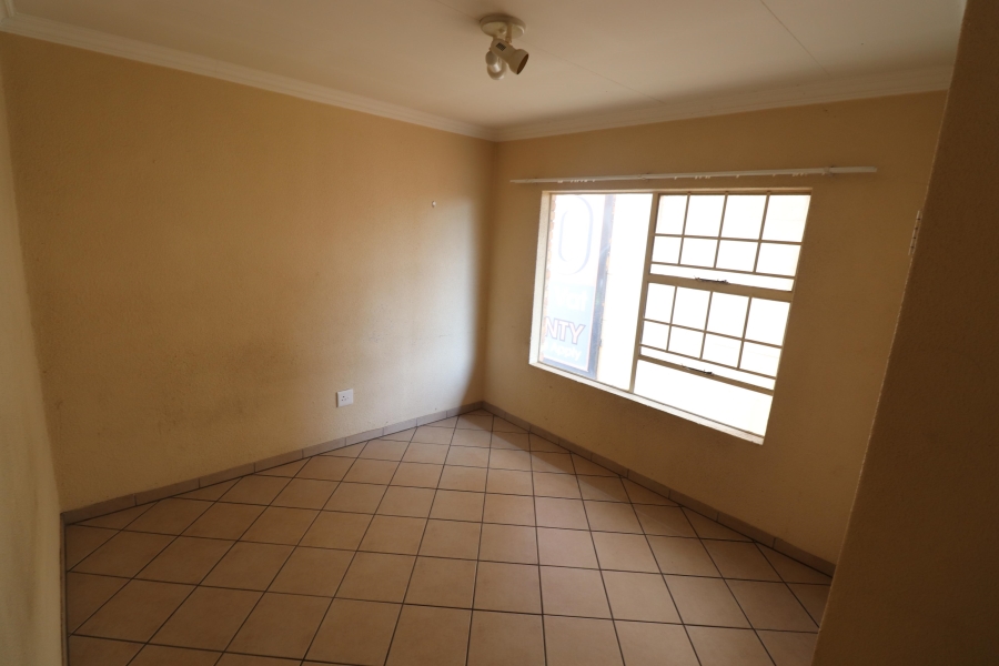 To Let 2 Bedroom Property for Rent in Allen Grove Gauteng