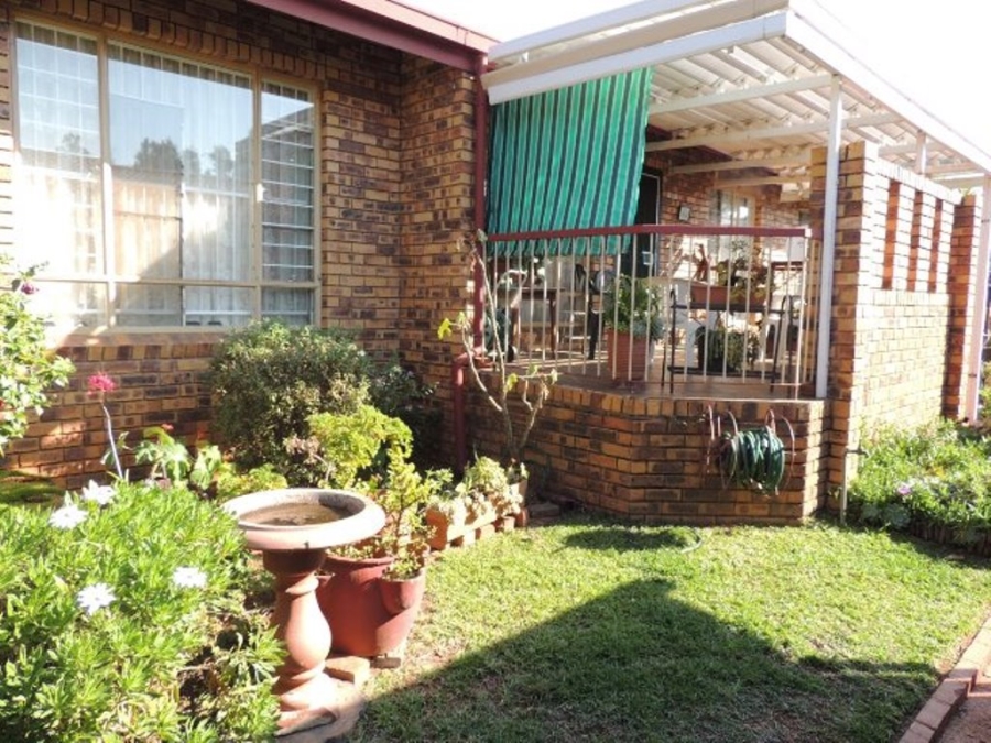 2 Bedroom Property for Sale in Amandasig Gauteng