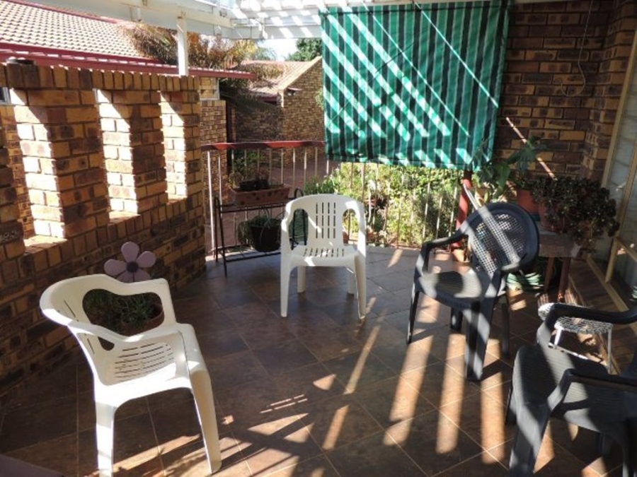 2 Bedroom Property for Sale in Amandasig Gauteng