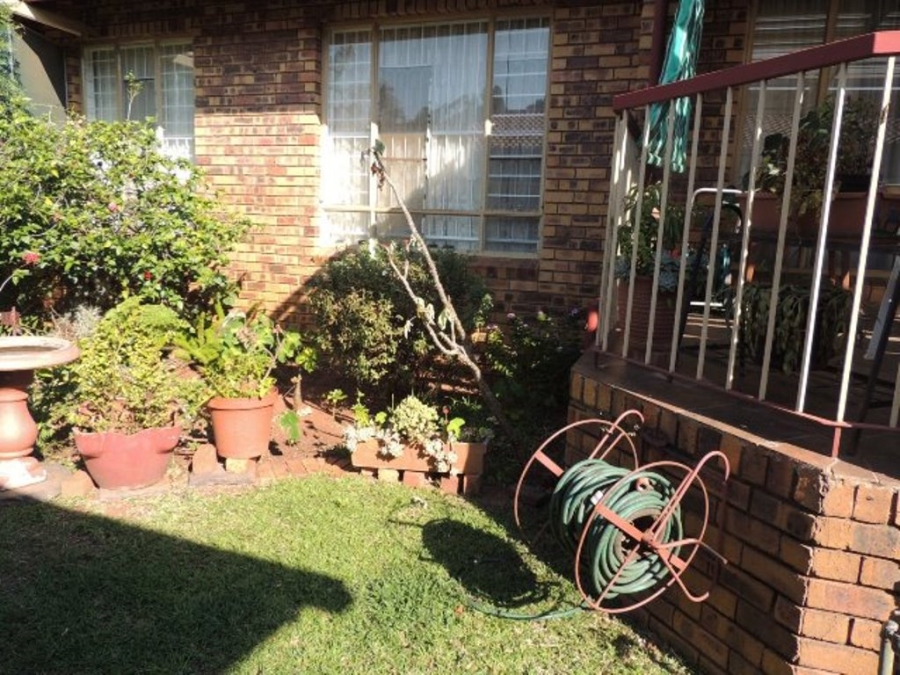 2 Bedroom Property for Sale in Amandasig Gauteng