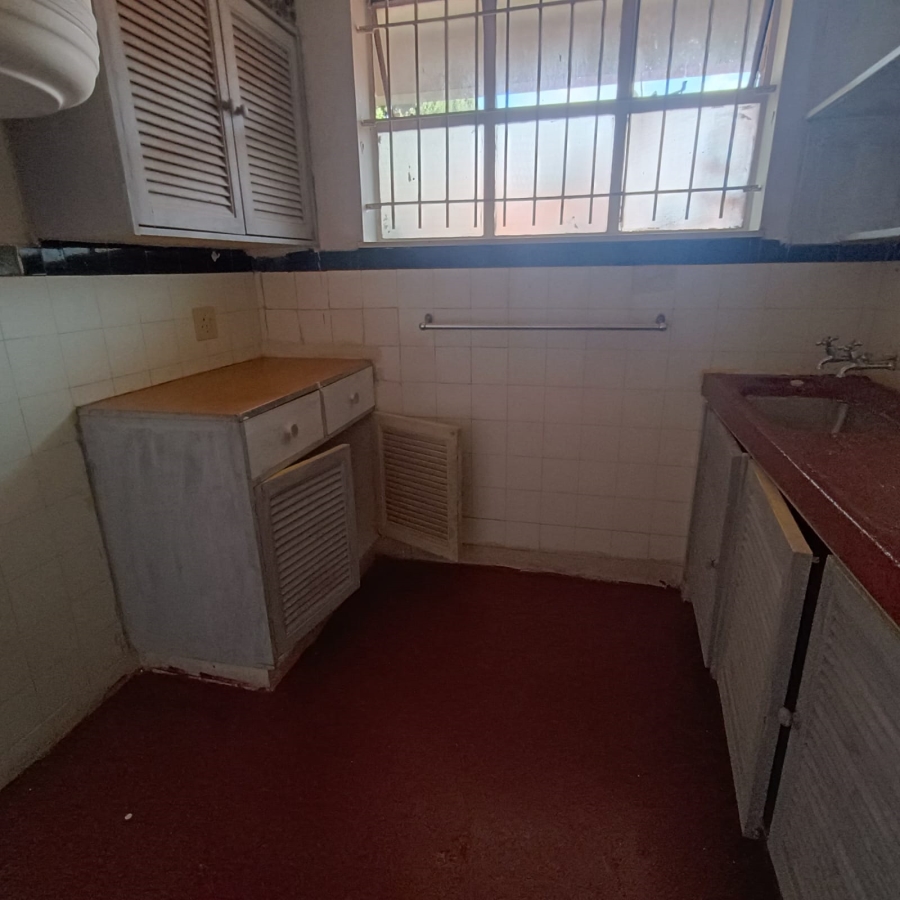 To Let 1 Bedroom Property for Rent in Emmarentia Gauteng