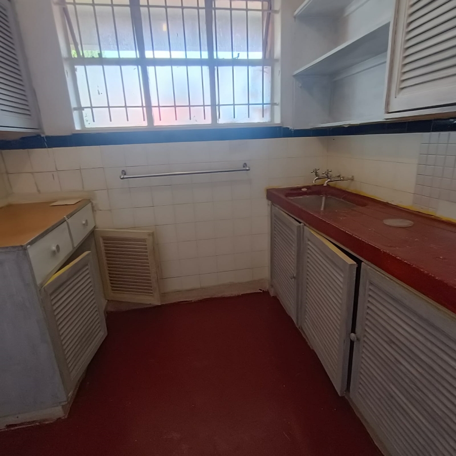 To Let 1 Bedroom Property for Rent in Emmarentia Gauteng