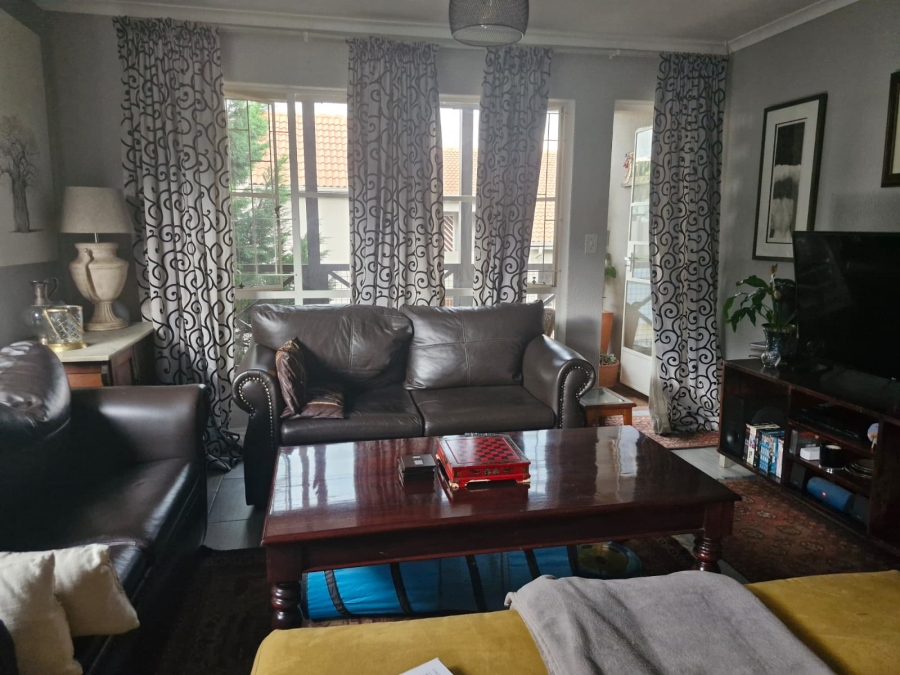 To Let 1 Bedroom Property for Rent in Melville Gauteng