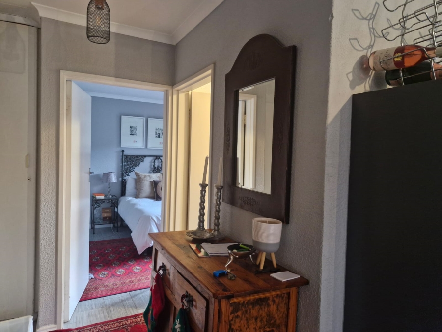 To Let 1 Bedroom Property for Rent in Melville Gauteng