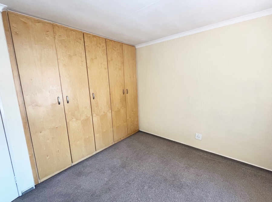 To Let 2 Bedroom Property for Rent in Sunninghill Gauteng