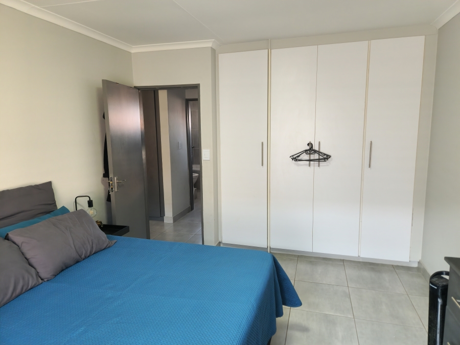 2 Bedroom Property for Sale in Meyersdal Gauteng