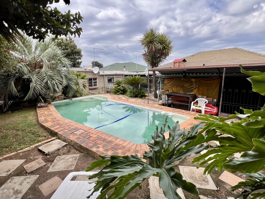 5 Bedroom Property for Sale in Florentia Gauteng