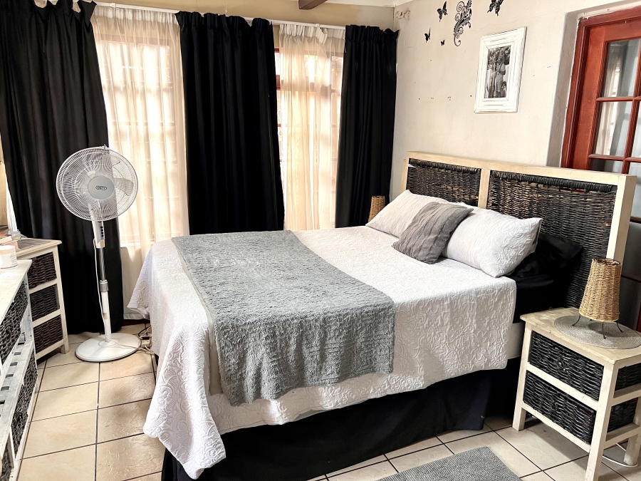 5 Bedroom Property for Sale in Florentia Gauteng